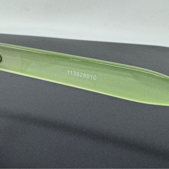 ASOS DESIGN beveled angular square sunglasses in milky green pink lenses - Picture 4 of 15